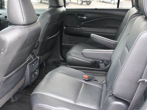 Used 2022 Honda Pilot Elite image 16