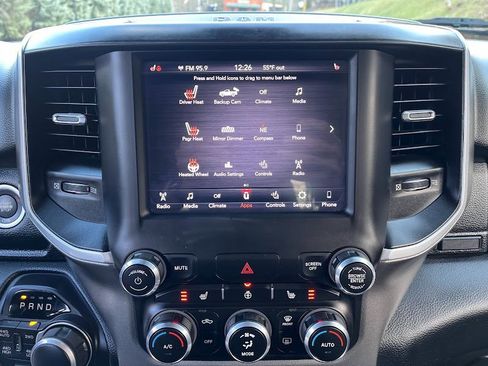 Used 2019 RAM 1500 Big Horn image 17