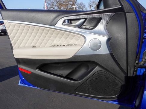 Used 2022 Genesis G70 3.3T image 22