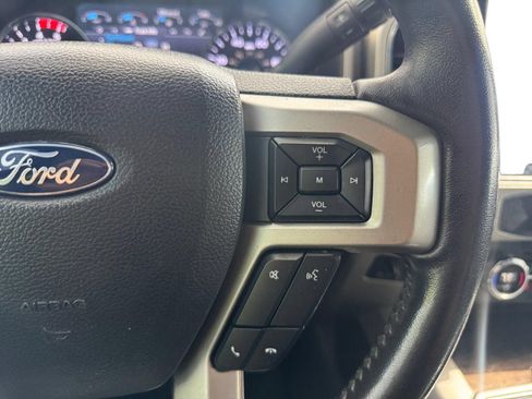 Used 2022 Ford F250 Lariat w/ Lariat Ultimate Package AWD/4WD image 21