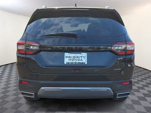 New 2026 Honda Pilot Touring image 5