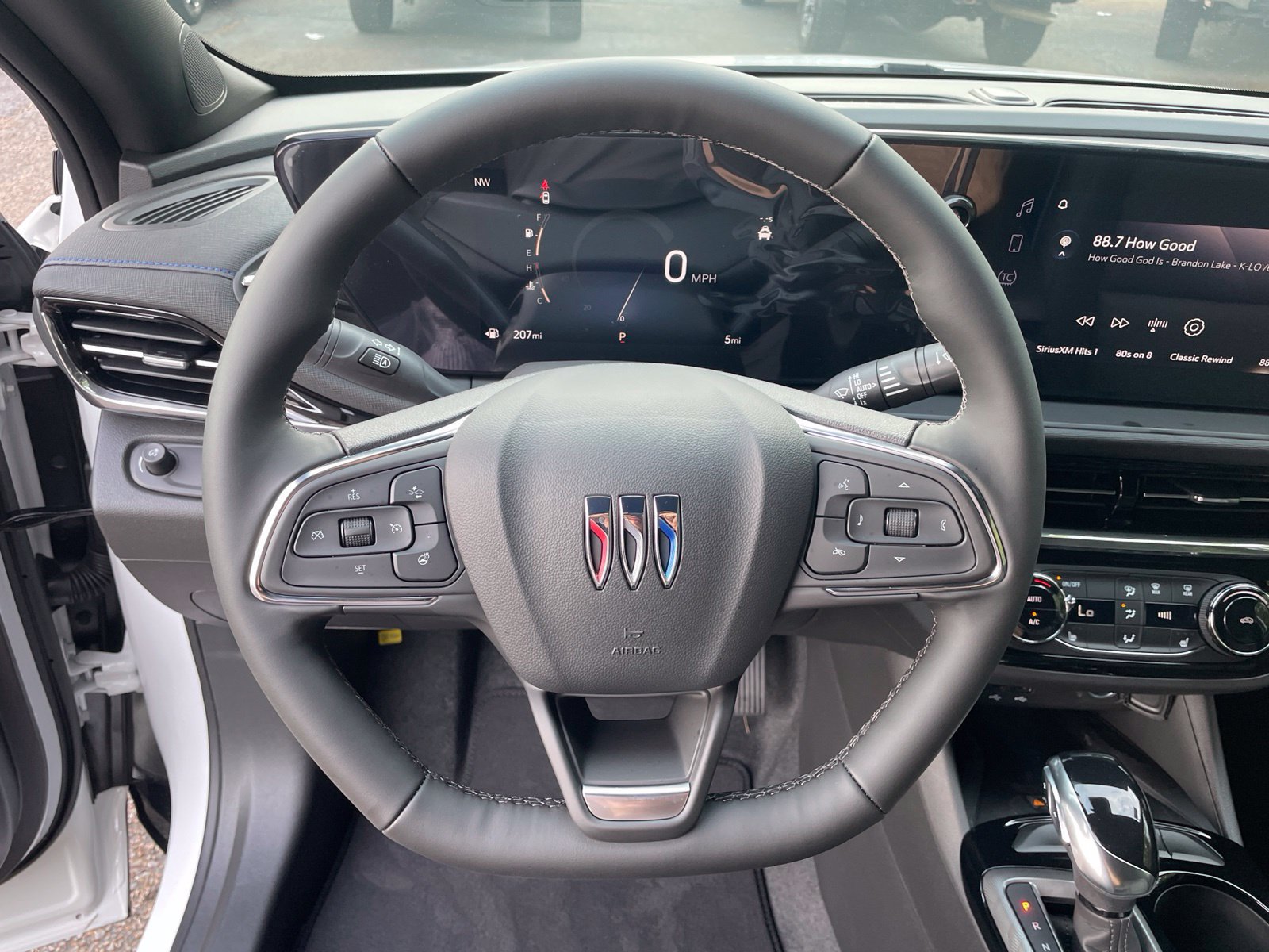 New 2026 Buick Envista Sport Touring w/ Convenience I Package FWD image 21