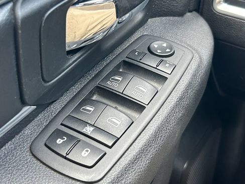 Used 2024 RAM 1500 Warlock AWD/4WD image 34