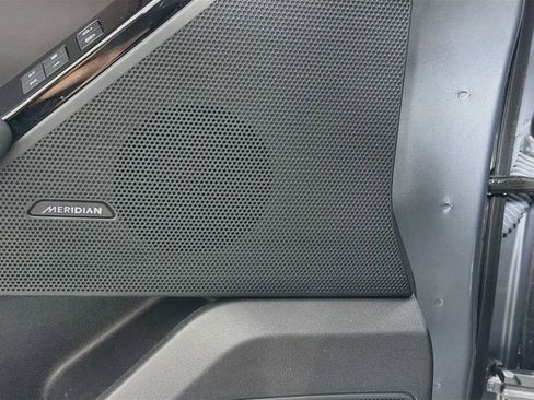 Used 2026 Land Rover Range Rover Velar S AWD/4WD image 19