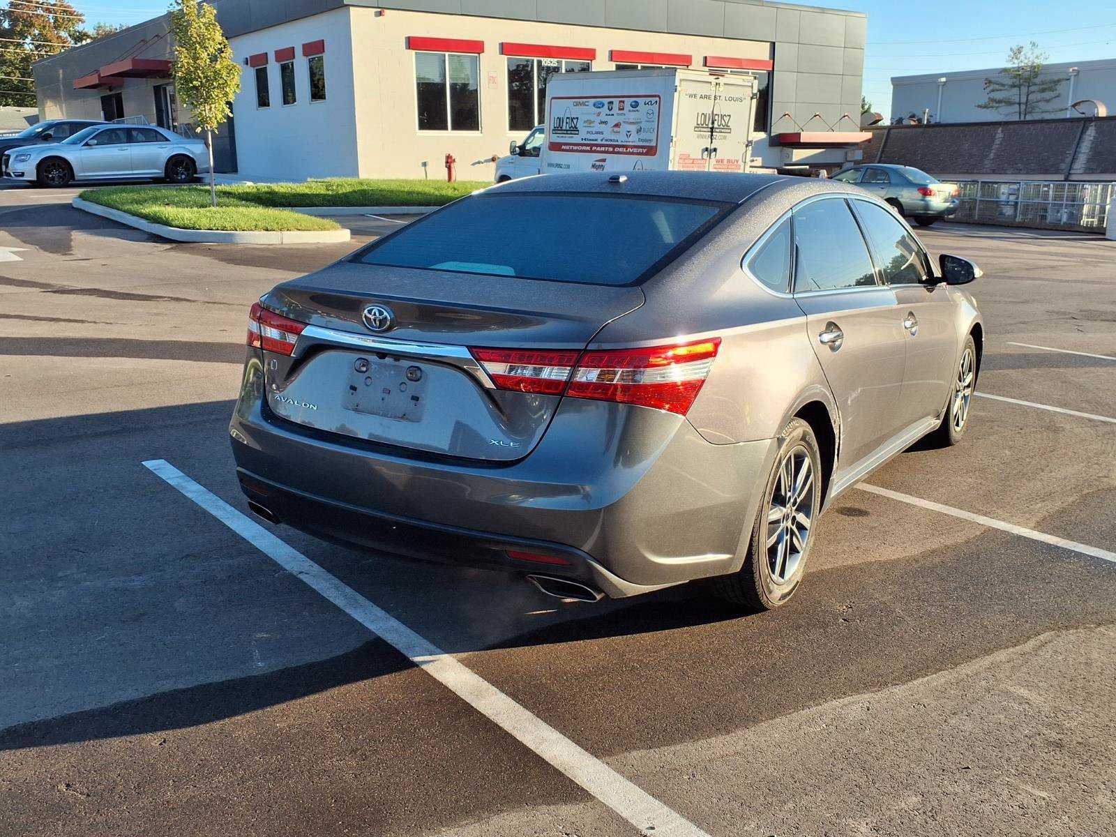 Used 2015 Toyota Avalon XLE Premium FWD image 2