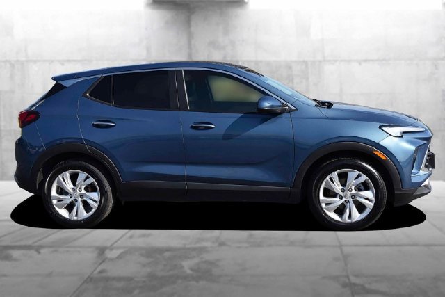 Used 2025 Buick Encore GX Preferred FWD image 5