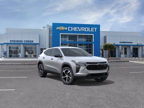 New 2026 Chevrolet Trax RS FWD image 9