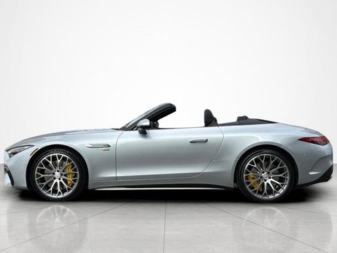 New 2026 Mercedes-Benz SL 63 AMG 4MATIC image 2
