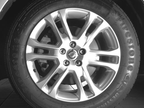 Used 2015 Volvo XC60 T5 Premier FWD image 9