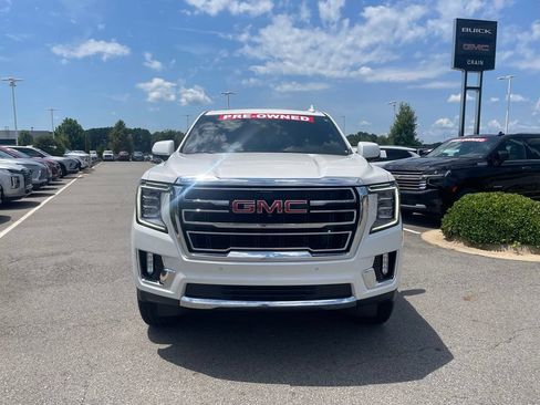Used 2024 GMC Yukon XL SLT w/ SLT Premium Package AWD/4WD image 2