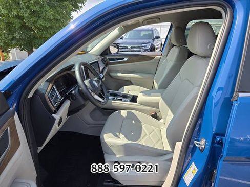 Used 2026 Volkswagen Atlas SE FWD image 10