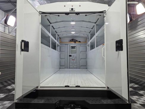 Used 2019 RAM ProMaster 3500 w/ Premium Appearance Group image 13