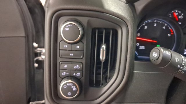 Used 2024 Chevrolet Silverado 2500 Custom w/ Custom Value Package AWD/4WD image 32