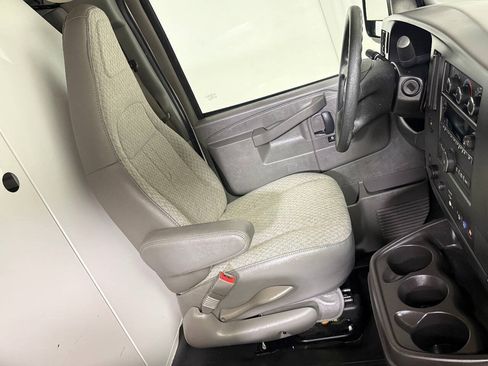 Used 2024 GMC Savana 2500 w/ Driver Convenience Package RWD image 42
