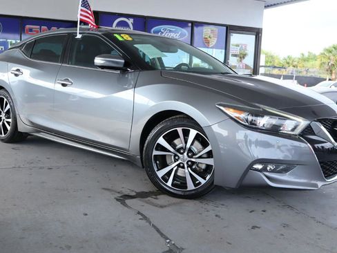Used 2018 Nissan Maxima Platinum FWD image 3