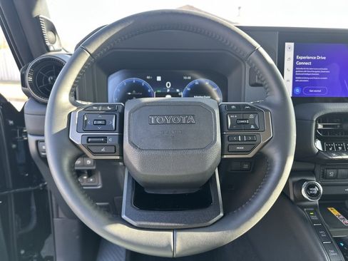 Used 2025 Toyota Land Cruiser image 28