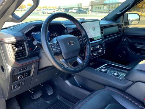 Used 2023 Ford Expedition Limited AWD/4WD image 17