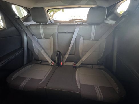 Used 2025 Chevrolet Blazer LT FWD image 34