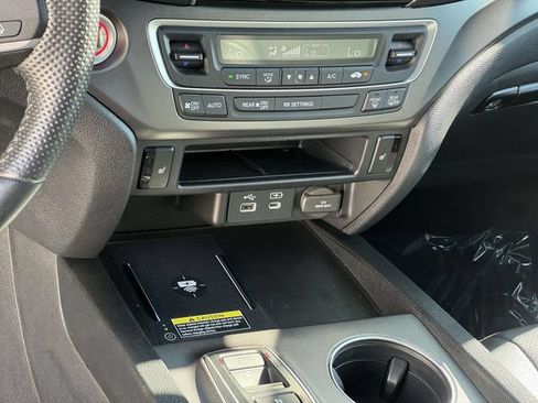 Used 2025 Honda Passport EX-L image 23