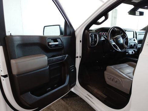Used 2019 Chevrolet Silverado 1500 LTZ w/ LTZ Plus Package AWD/4WD image 18