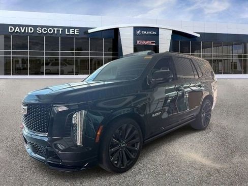 Used 2025 Cadillac Escalade V AWD/4WD image 7