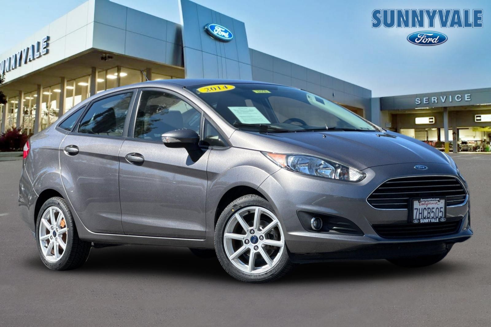 Used 2014 Ford Fiesta SE w/ Equipment Group 201B FWD image 1