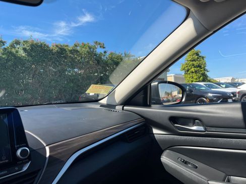 Used 2024 Nissan Altima 2.5 SV image 35