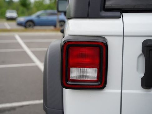 Used 2021 Jeep Wrangler Unlimited Sport AWD/4WD image 41