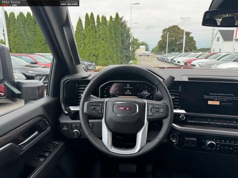 New 2026 GMC Sierra 2500 SLT AWD/4WD image 13