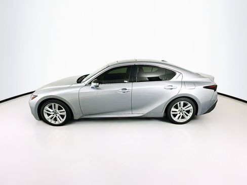 Used 2025 Lexus IS 300 w/ Comfort Package RWD image 4