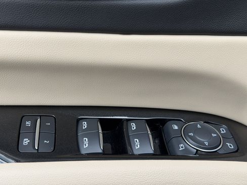 Certified 2024 Cadillac Escalade ESV Premium Luxury w/ Performance Package image 18