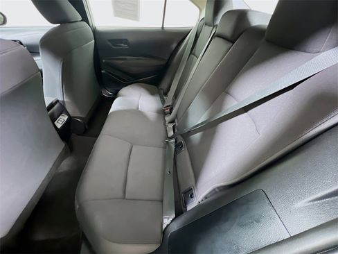 Used 2025 Toyota Corolla LE image 22