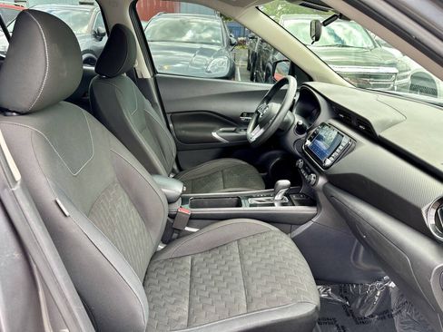 Used 2021 Nissan Kicks SV FWD image 27