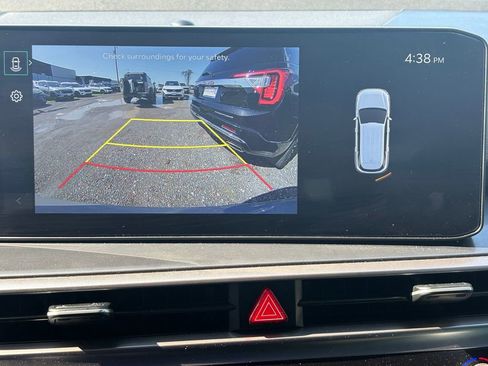 Certified 2024 Kia Sorento EX w/ Panoramic Sunroof Package FWD image 30