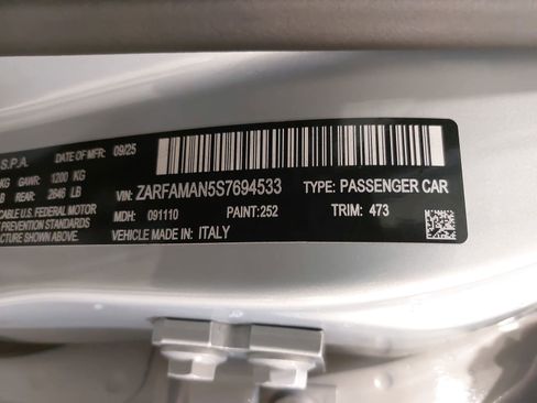 New 2025 Alfa Romeo Giulia w/ Veloce Package Rwd image 37