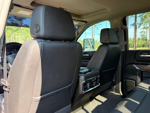 Used 2023 GMC Sierra 2500 Denali w/ Denali Ultimate Package AWD/4WD image 28