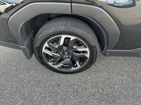 Used 2025 Subaru Forester Limited w/ Popular Package #2 image 5