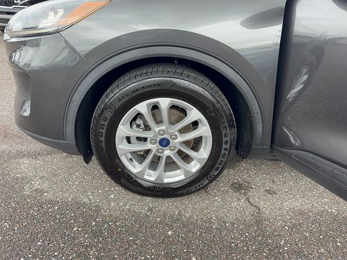 Certified 2020 Ford Escape SE FWD image 36