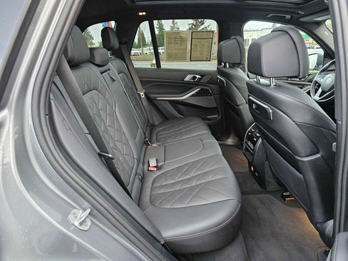 Used 2024 BMW X5 xDrive40i image 12