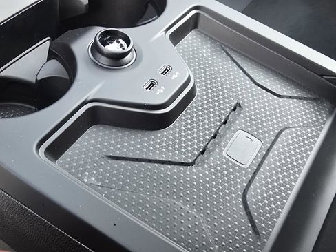 New 2026 BMW iX xDrive45 w/ M Sport Package image 23