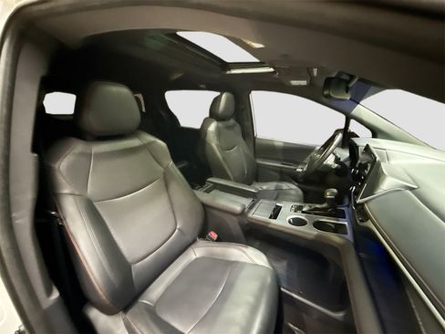 Used 2021 Toyota Sienna XSE image 30