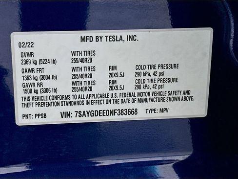 Used 2022 Tesla Model Y Long Range AWD/4WD image 32
