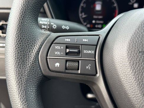 Used 2025 Honda CR-V LX image 26