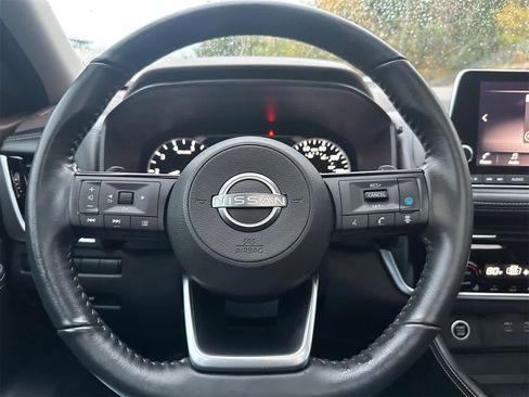 Used 2022 Nissan Rogue SL image 16