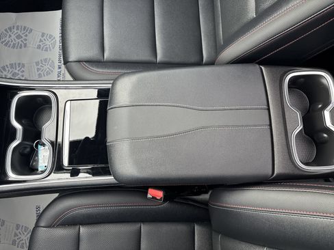 Used 2025 Chevrolet Traverse Z71 w/ LPO, Floor Liner Package AWD/4WD image 23