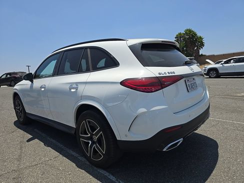 Used 2024 Mercedes-Benz GLC 300 w/ AMG Line image 8