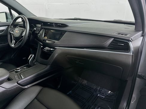 Used 2024 Cadillac XT6 Luxury AWD/4WD image 30