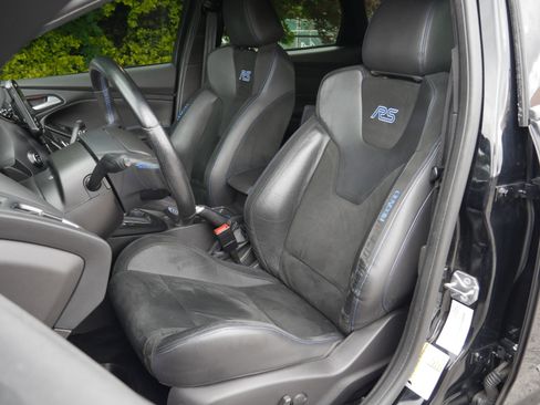 Used 2017 Ford Focus RS AWD/4WD image 36