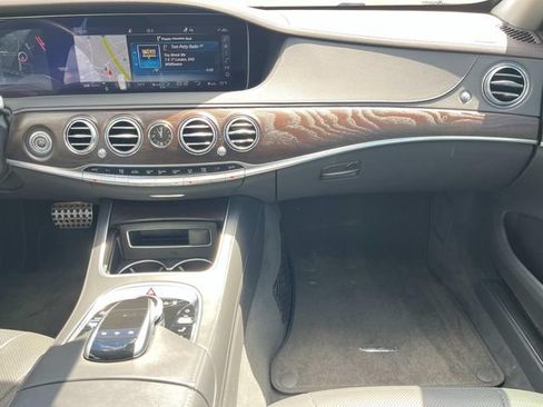 Used 2019 Mercedes-Benz S 560 4MATIC Sedan image 14