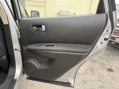 Used 2014 Nissan Rogue S w/ Convenience Package image 22